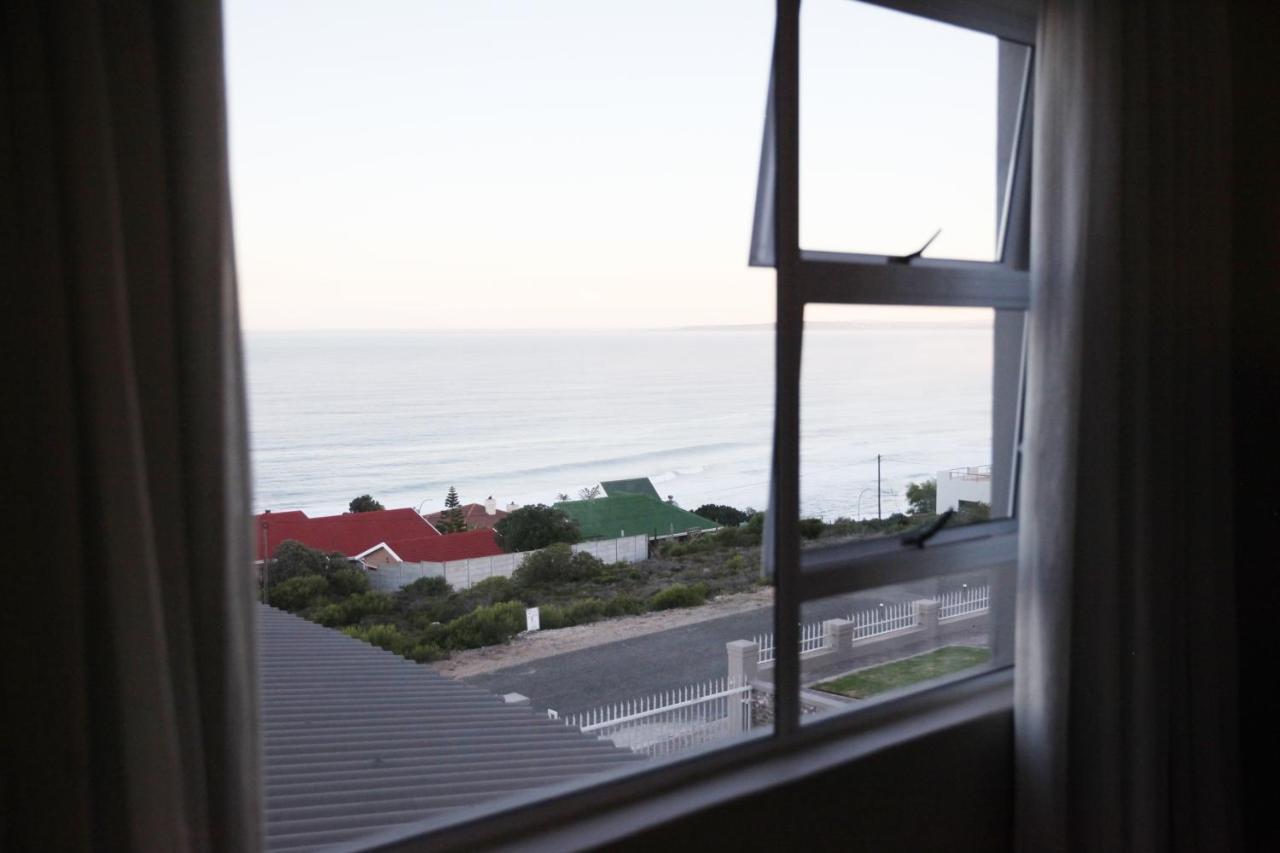 Eden Guesthouse B&B Dana Bay Esterno foto